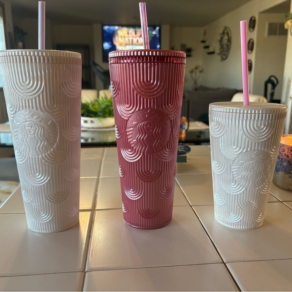 3 Starbucks cups